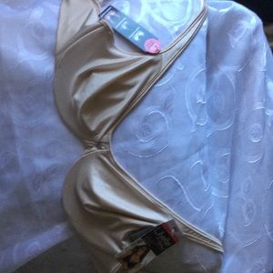 Lillyette Bra by Bali nwt